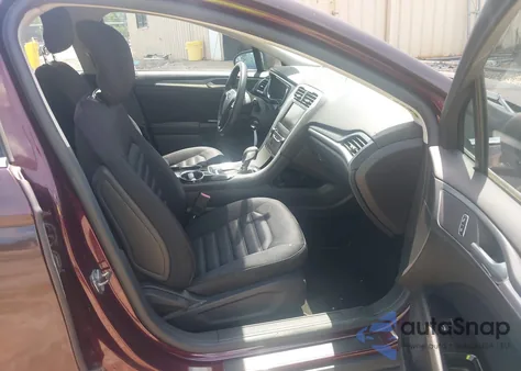 2013 Ford Fusion Hybrid Se z USA, uszkodzony, nr VIN 3FA6P0LU9DR355247